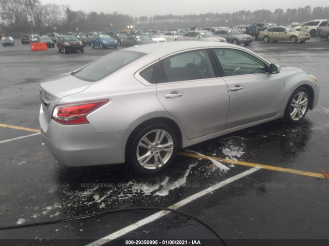 Photo 3 VIN: 1N4BL3AP9DC165939 - NISSAN ALTIMA 