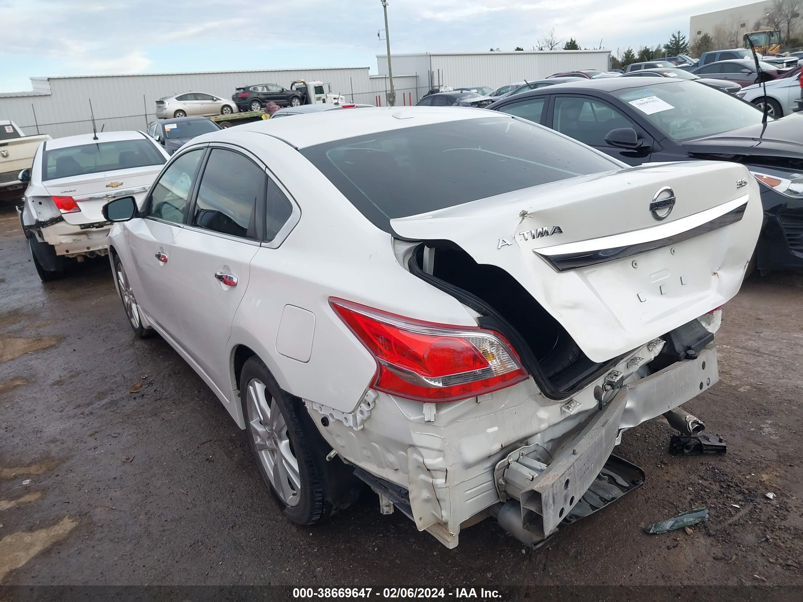 Photo 2 VIN: 1N4BL3AP9DC290701 - NISSAN ALTIMA 