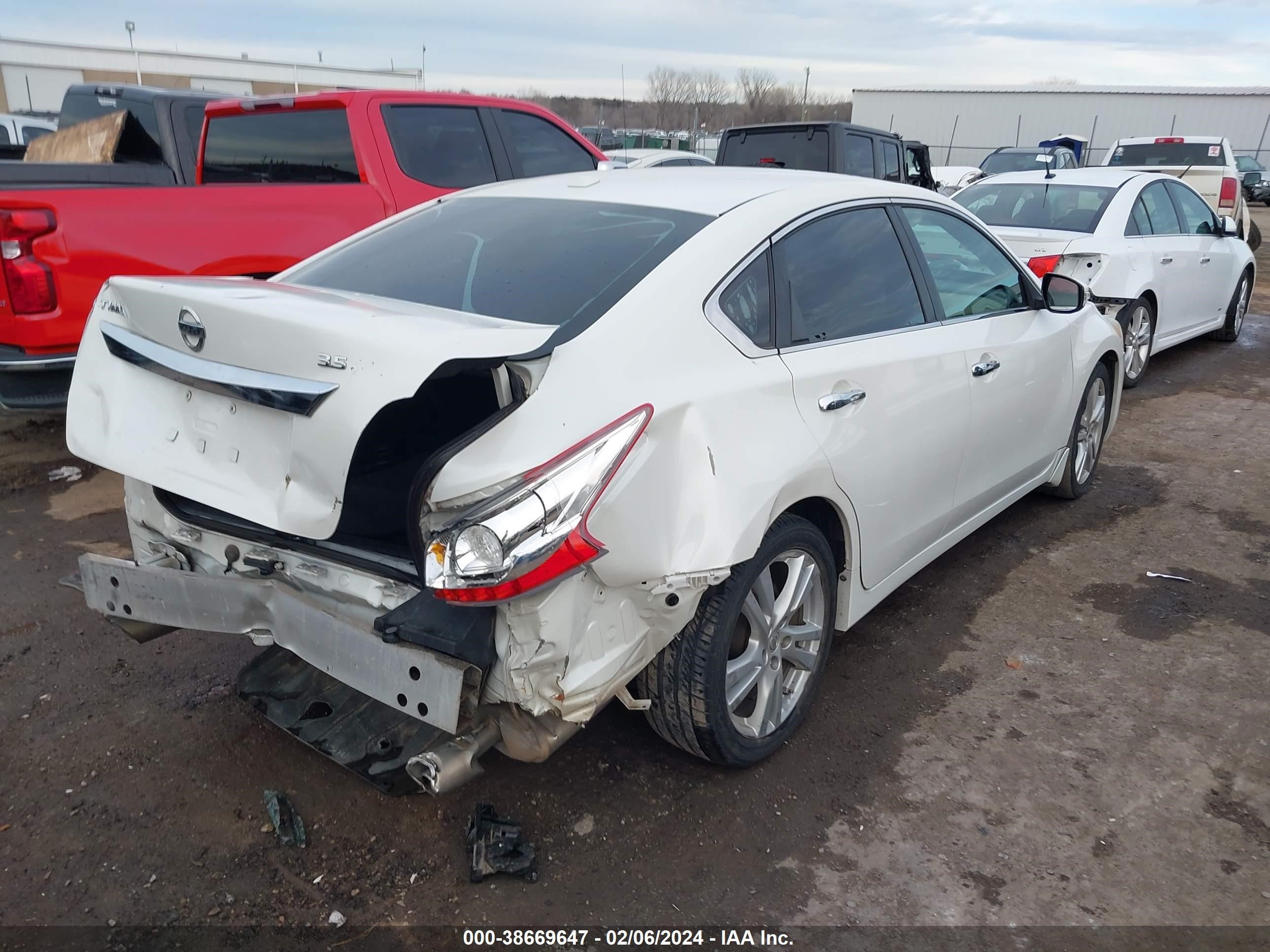 Photo 3 VIN: 1N4BL3AP9DC290701 - NISSAN ALTIMA 