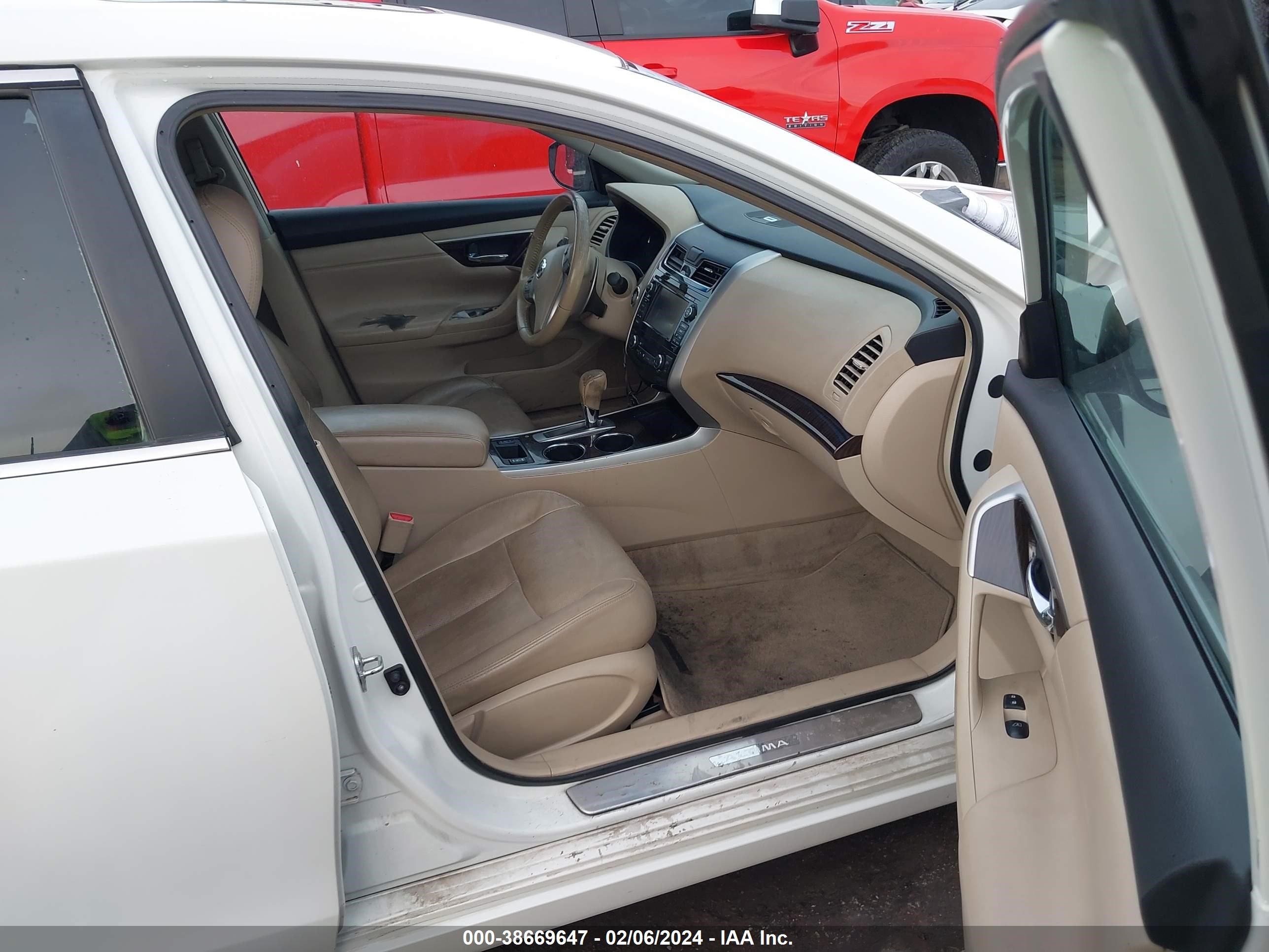 Photo 4 VIN: 1N4BL3AP9DC290701 - NISSAN ALTIMA 