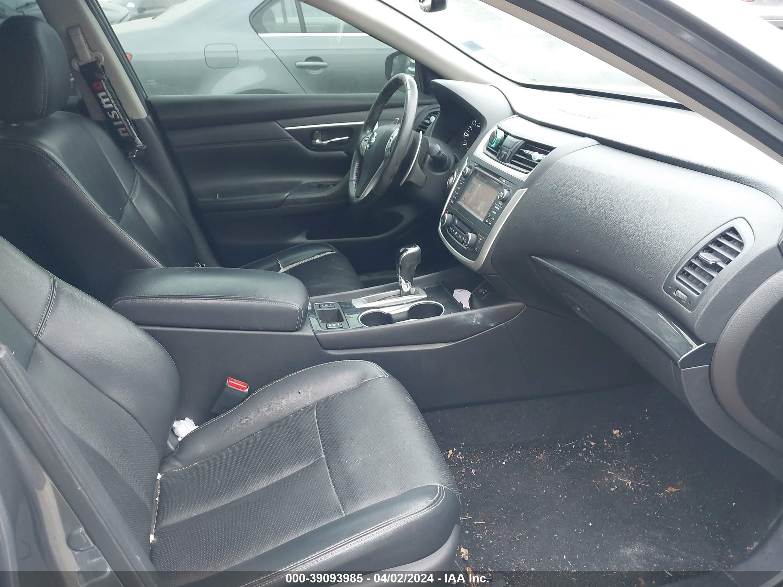 Photo 4 VIN: 1N4BL3AP9HC161072 - NISSAN ALTIMA 