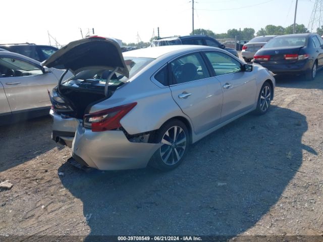 Photo 3 VIN: 1N4BL3AP9HC194122 - NISSAN ALTIMA 