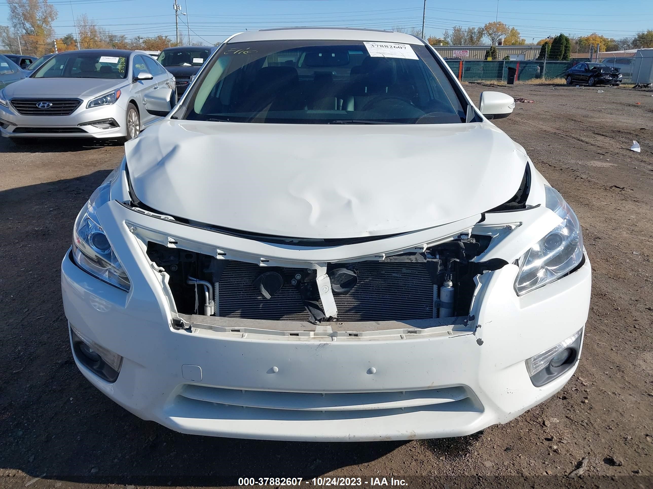 Photo 11 VIN: 1N4BL3APXDC243239 - NISSAN ALTIMA 