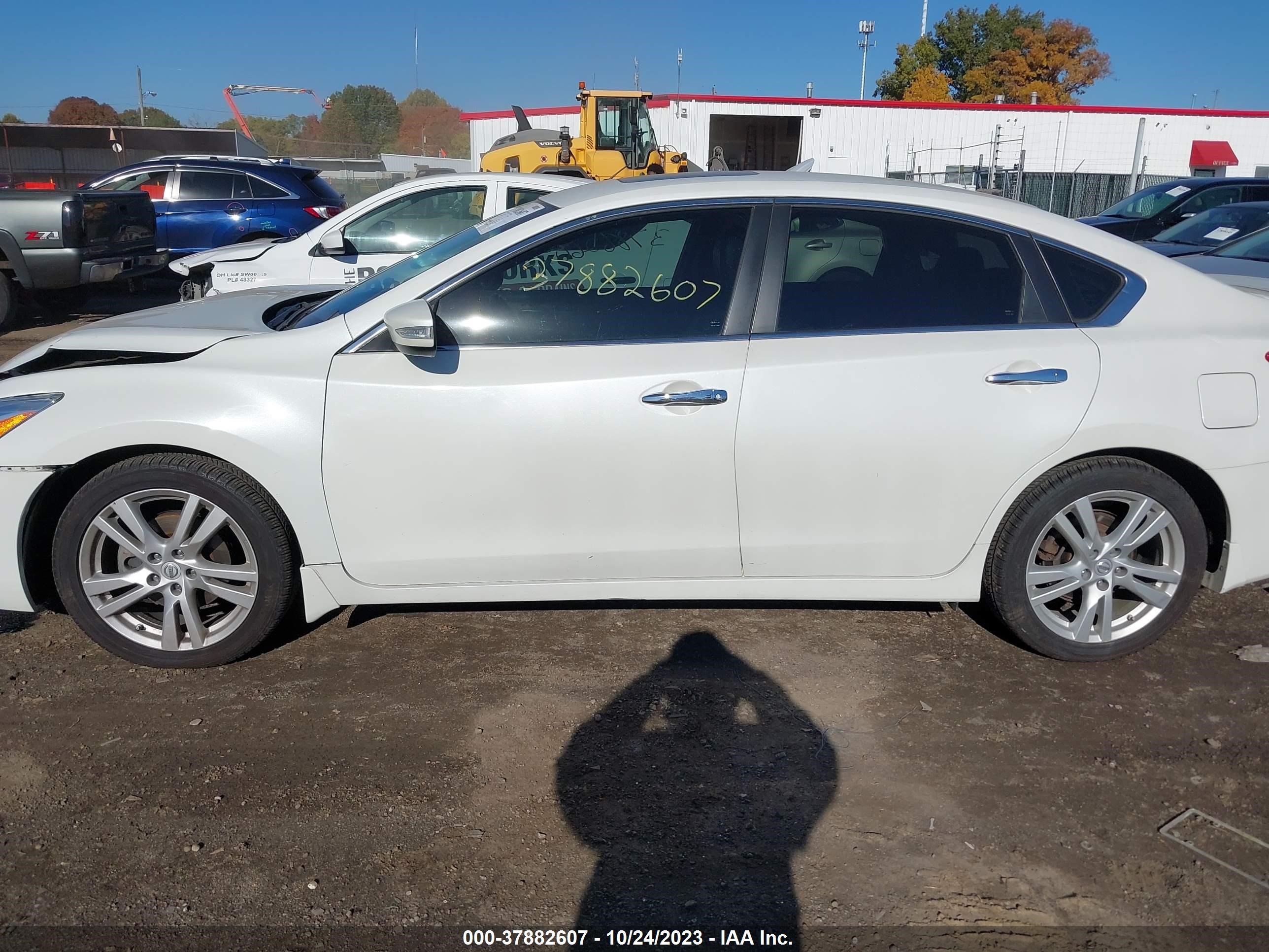 Photo 13 VIN: 1N4BL3APXDC243239 - NISSAN ALTIMA 