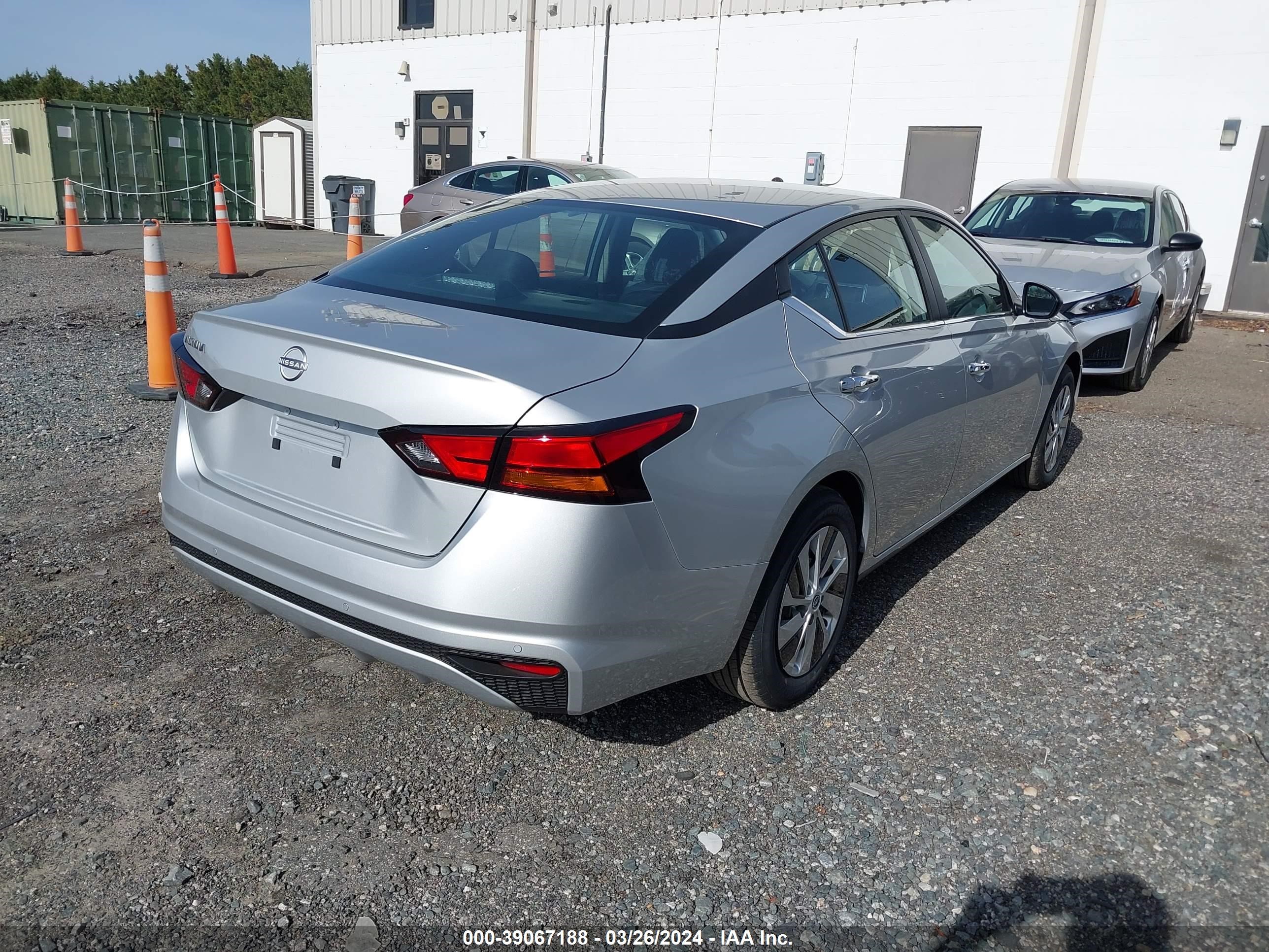 Photo 3 VIN: 1N4BL4BV0RN398073 - NISSAN ALTIMA 