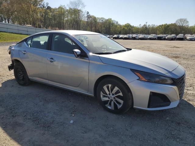 Photo 3 VIN: 1N4BL4BV2PN312937 - NISSAN ALTIMA S 