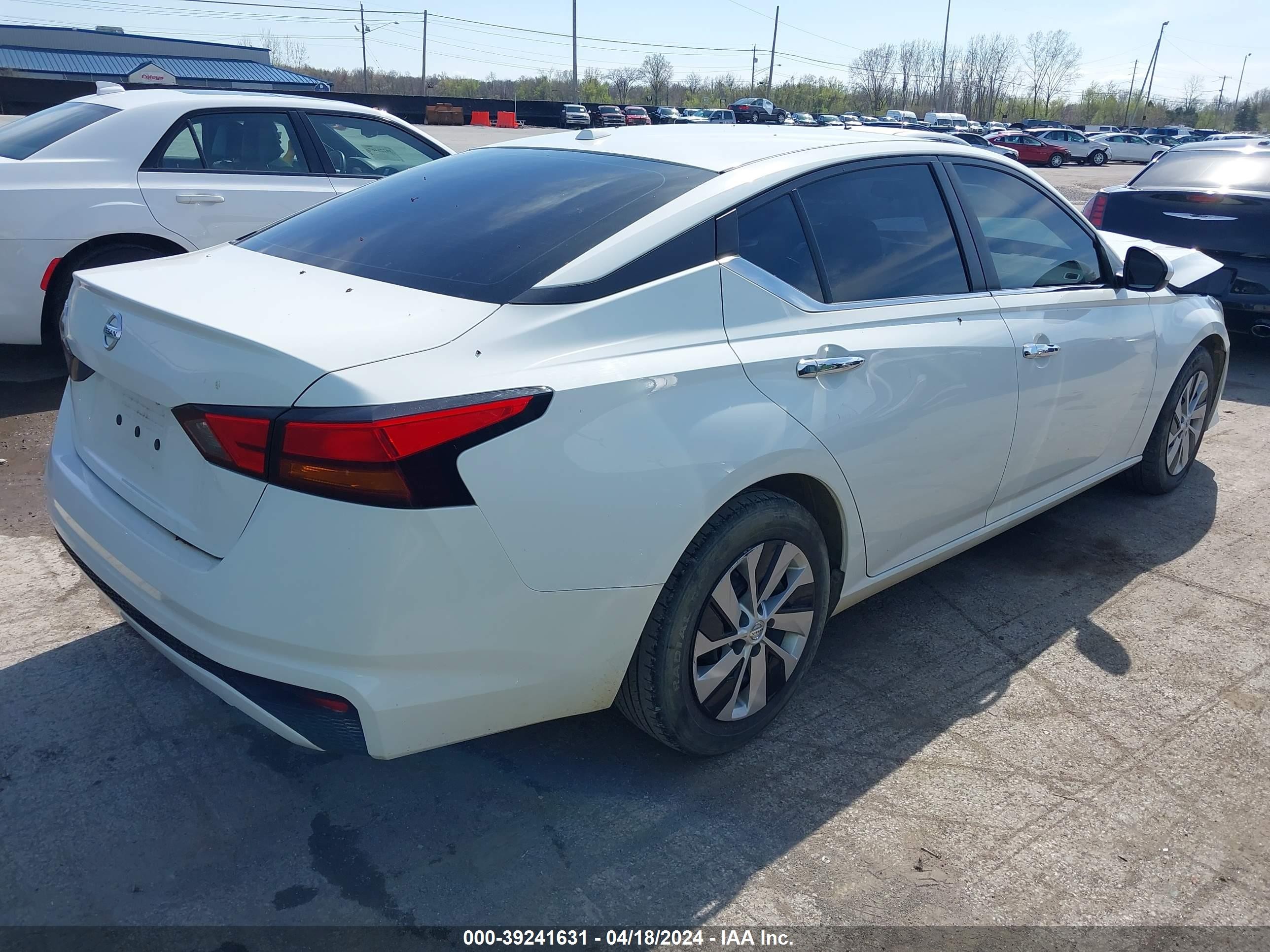 Photo 3 VIN: 1N4BL4BV3LC147647 - NISSAN ALTIMA 