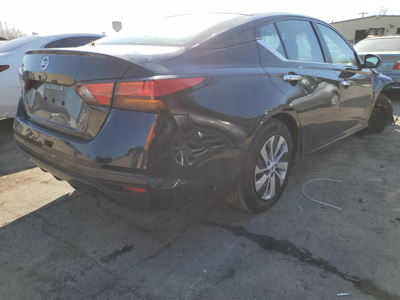 Photo 2 VIN: 1N4BL4BV3NN316458 - NISSAN ALTIMA 