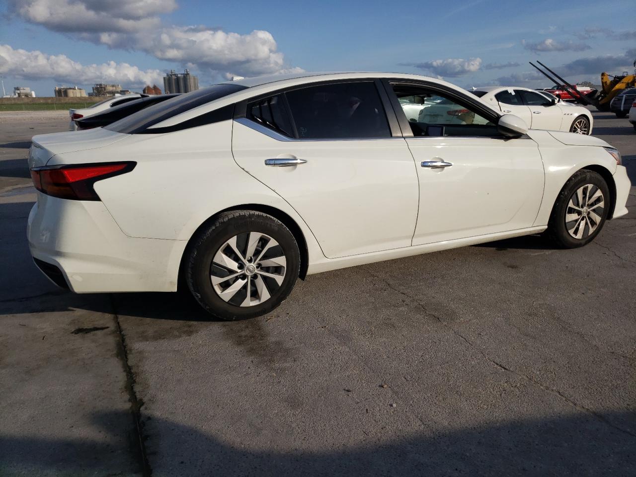 Photo 2 VIN: 1N4BL4BV4KC221253 - NISSAN ALTIMA 