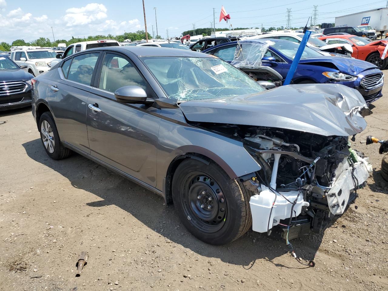 Photo 3 VIN: 1N4BL4BV6PN379931 - NISSAN ALTIMA 