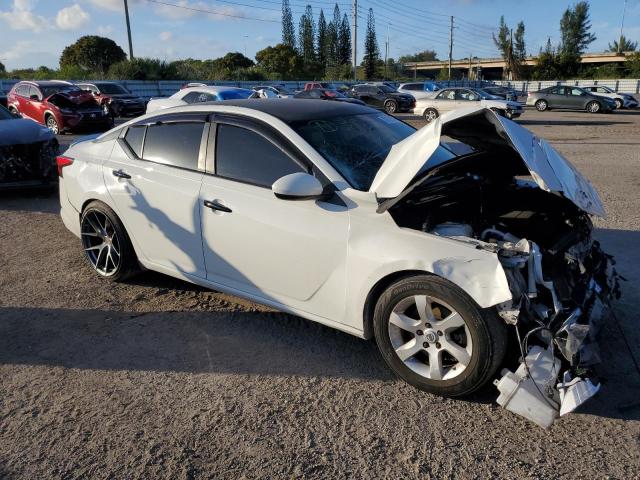 Photo 3 VIN: 1N4BL4BV7KC151568 - NISSAN ALTIMA S 