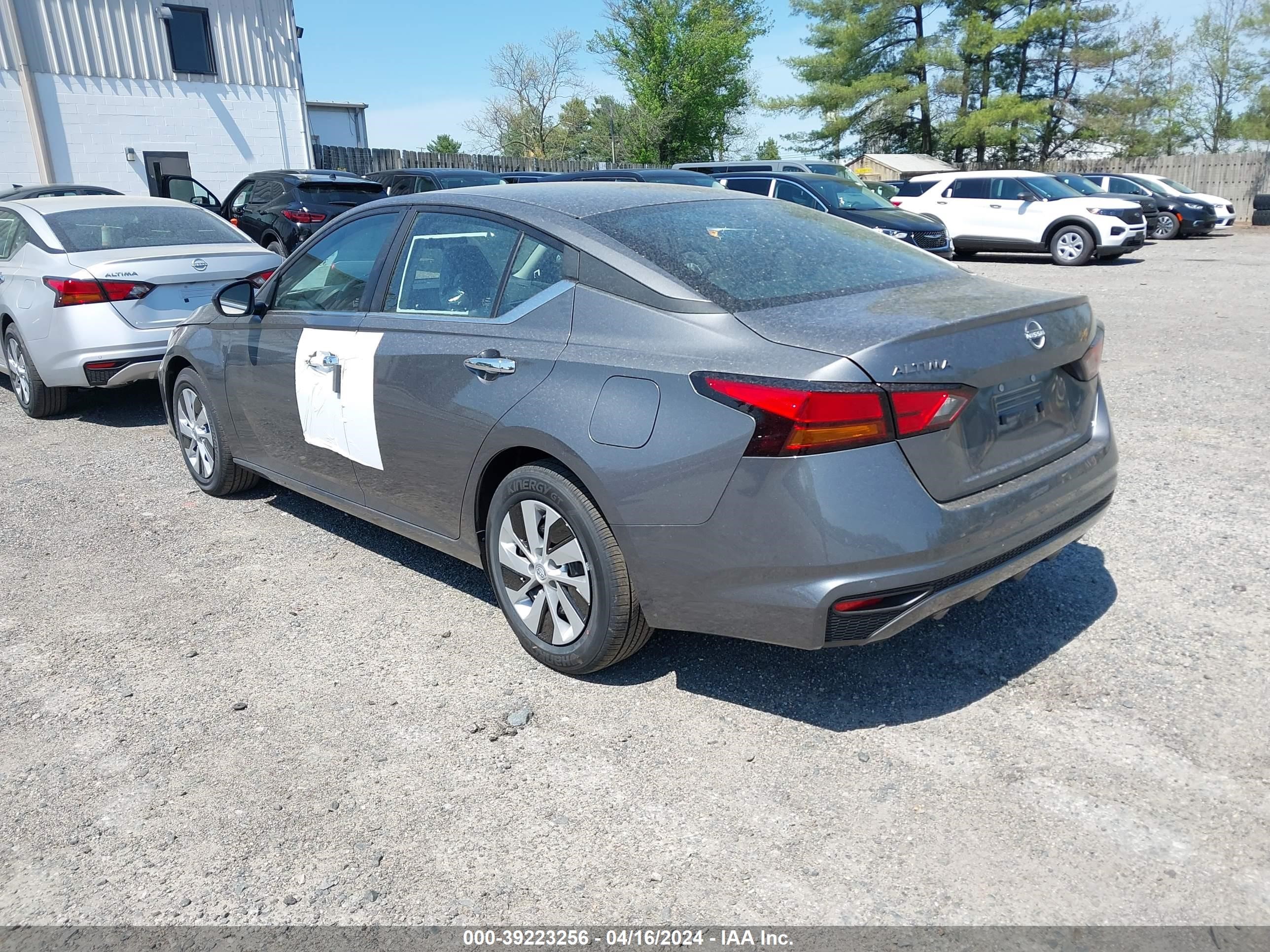 Photo 2 VIN: 1N4BL4BV7RN400823 - NISSAN ALTIMA 