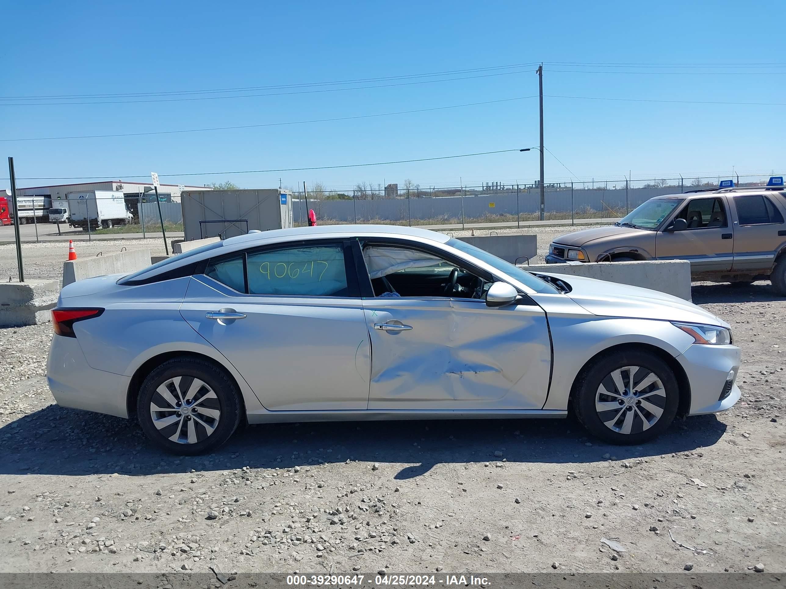 Photo 12 VIN: 1N4BL4BV8LC198903 - NISSAN ALTIMA 