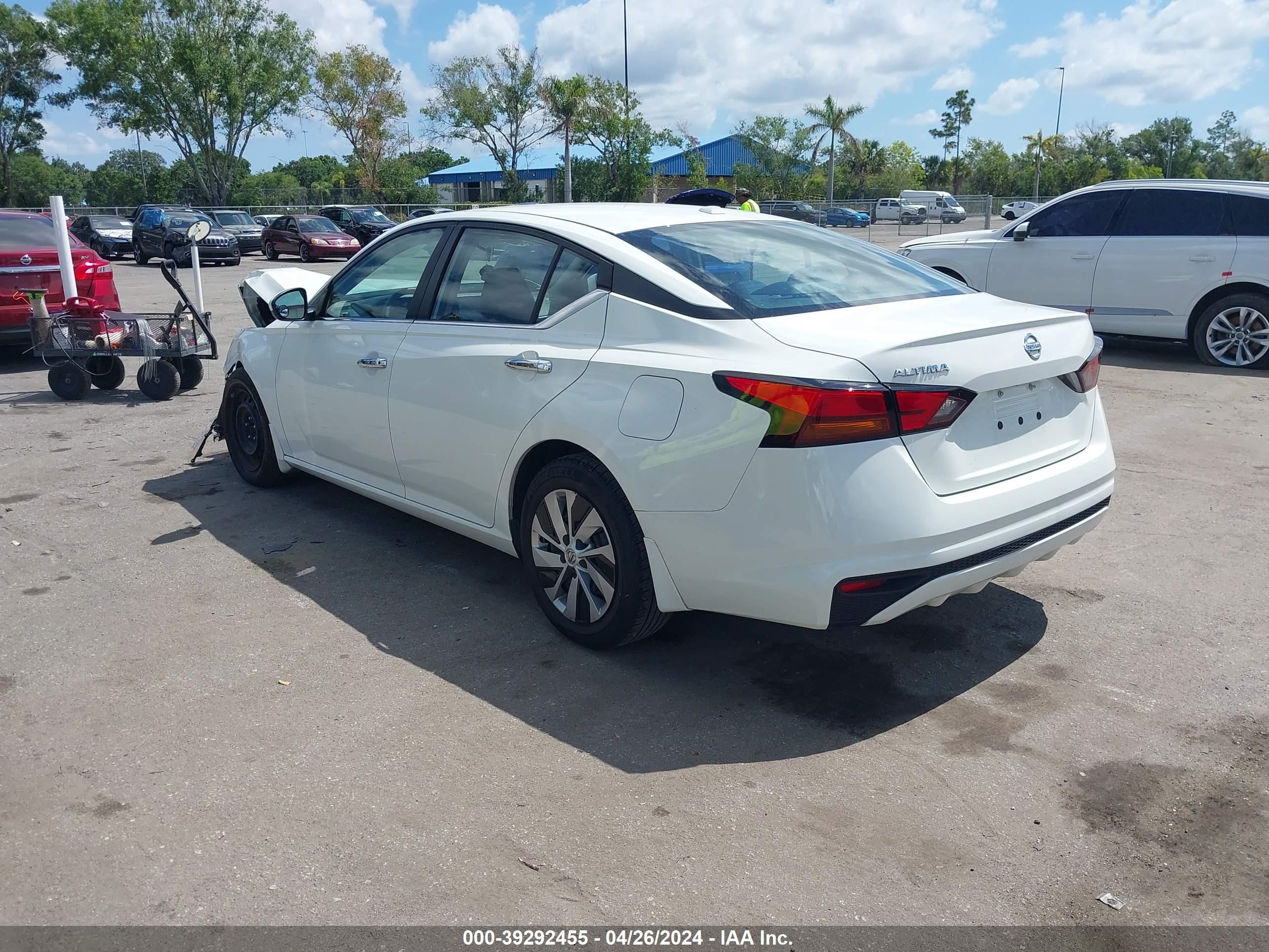 Photo 2 VIN: 1N4BL4BVXLC170200 - NISSAN ALTIMA 