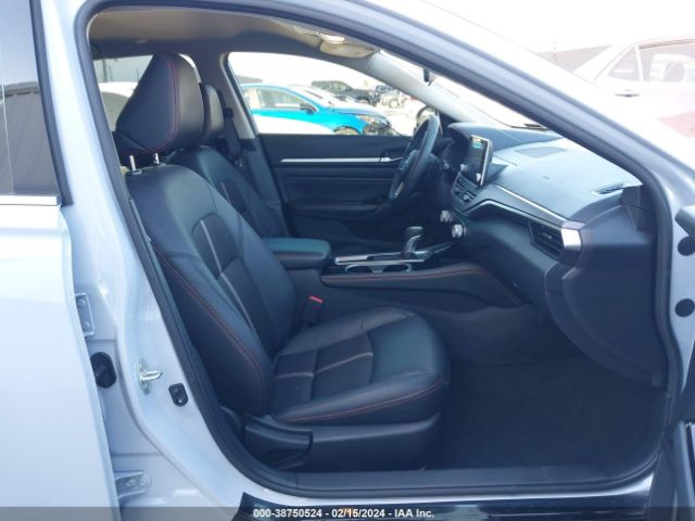 Photo 4 VIN: 1N4BL4CV1PN302205 - DODGE AVENGER 