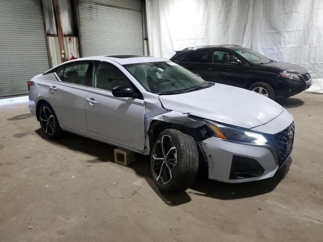 Photo 3 VIN: 1N4BL4CV1RN406874 - NISSAN ALTIMA SR 