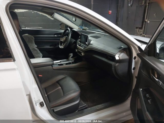 Photo 4 VIN: 1N4BL4CV2PN380668 - NISSAN ALTIMA 