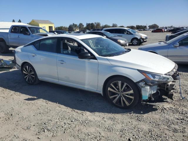 Photo 3 VIN: 1N4BL4CV3LN313281 - NISSAN ALTIMA SR 