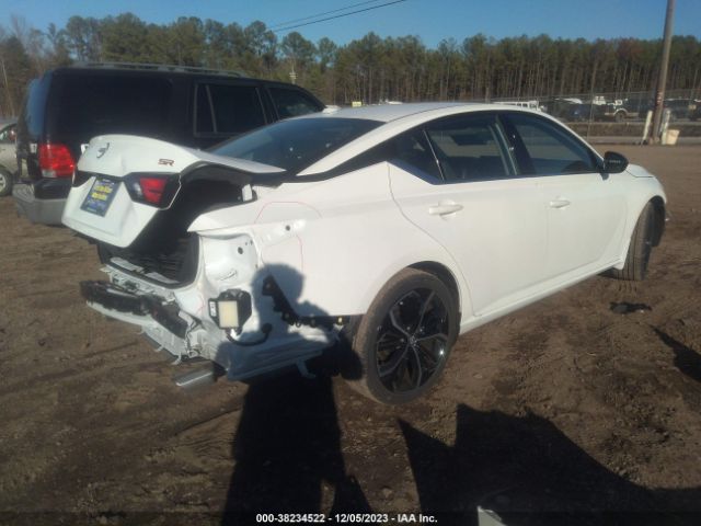 Photo 3 VIN: 1N4BL4CV5PN413274 - NISSAN ALTIMA 