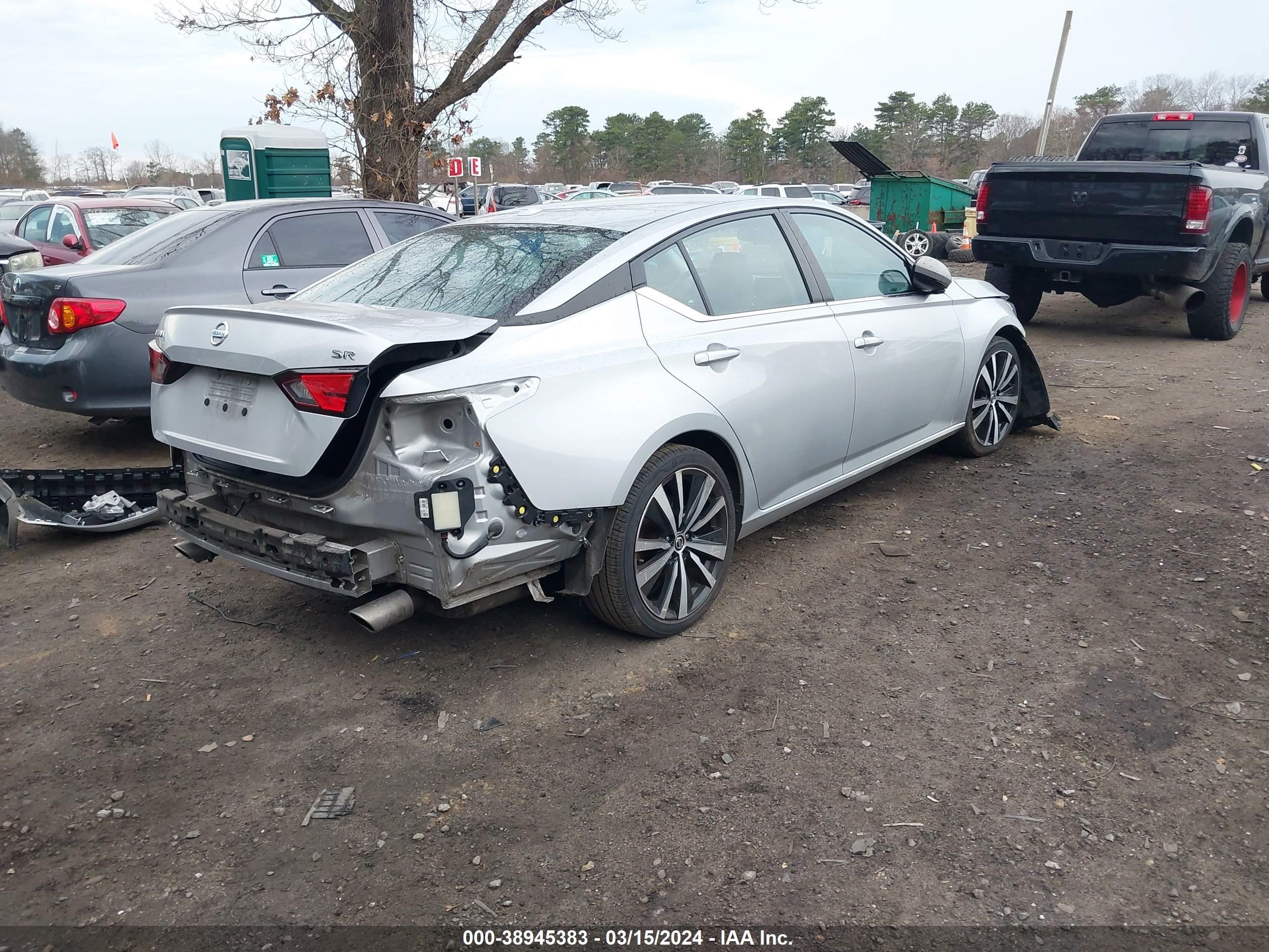 Photo 3 VIN: 1N4BL4CV6MN390695 - NISSAN ALTIMA 