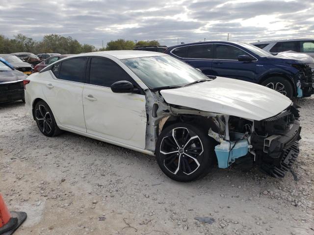 Photo 3 VIN: 1N4BL4CV6PN302703 - NISSAN ALTIMA 