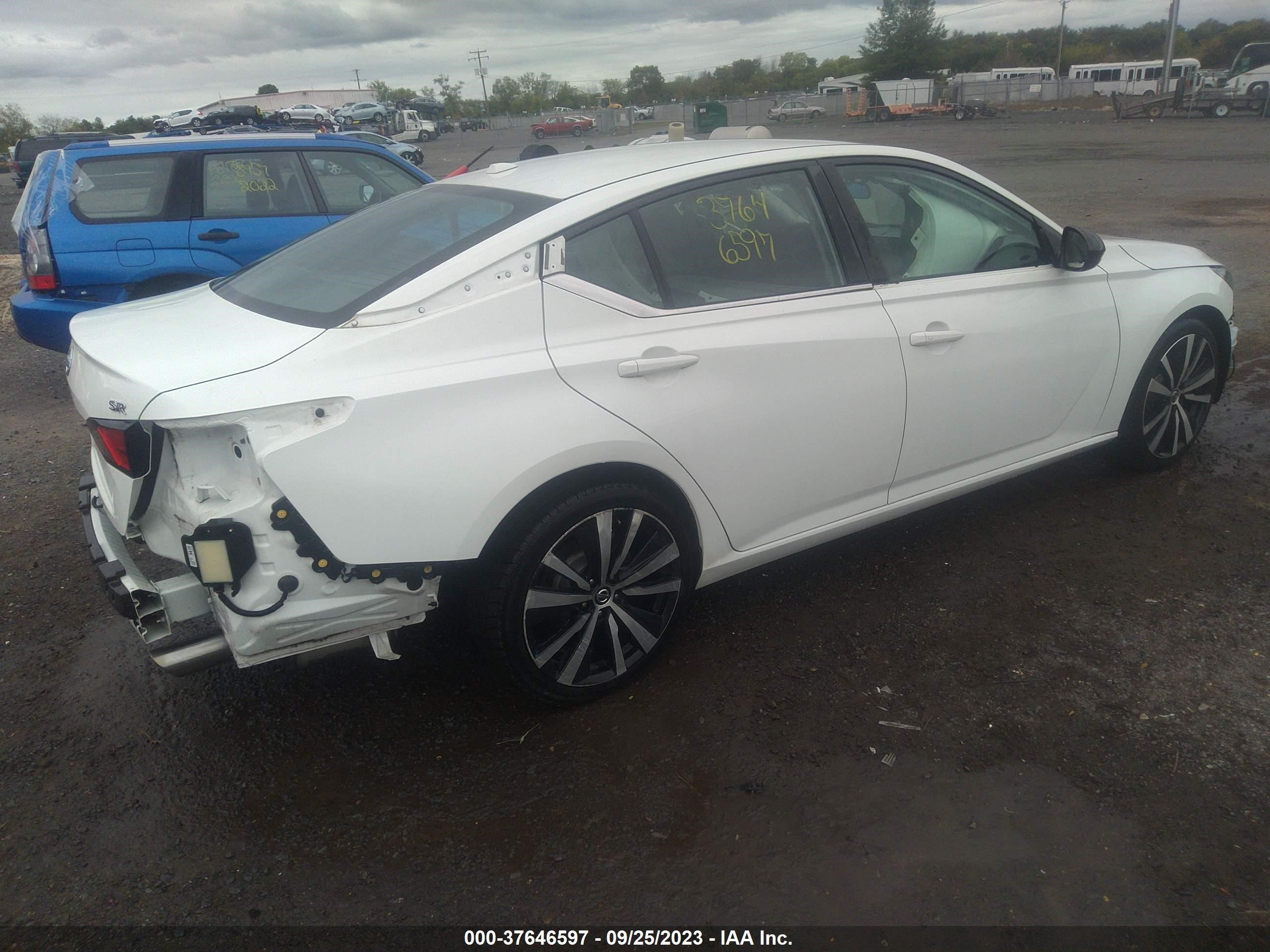 Photo 3 VIN: 1N4BL4CV7LC150050 - NISSAN ALTIMA 