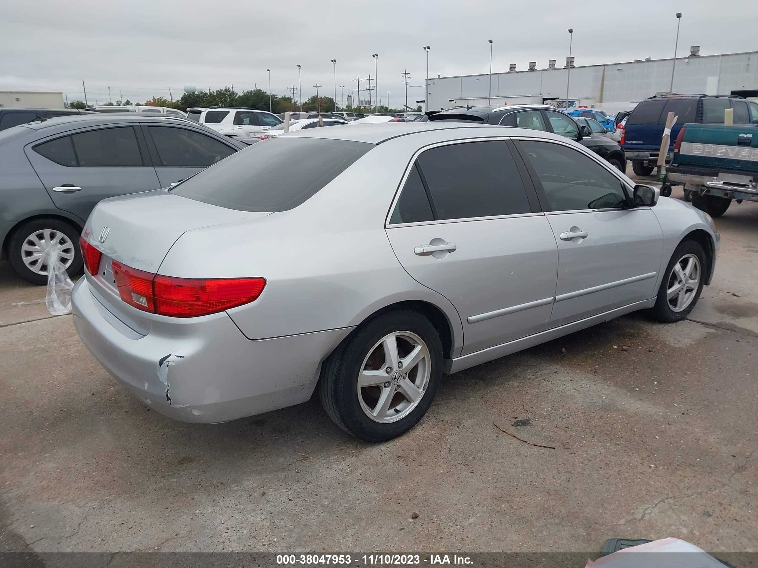 Photo 3 VIN: 1N4BL4CV7NN357433 - HONDA ACCORD 