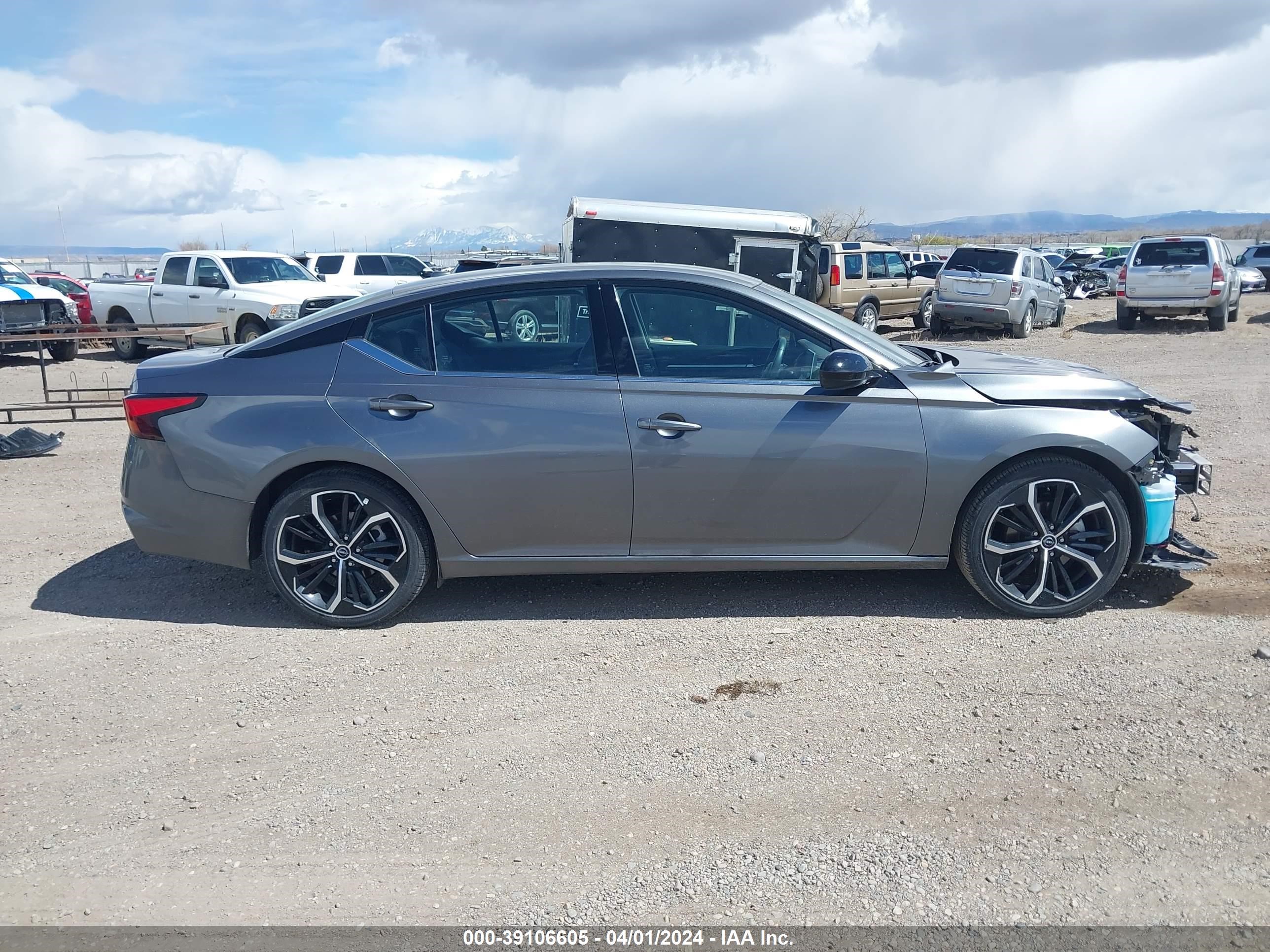 Photo 13 VIN: 1N4BL4CV7PN395814 - NISSAN ALTIMA 