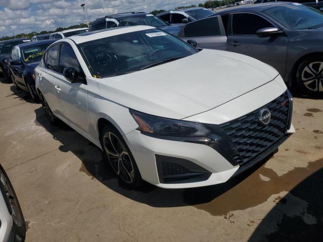 Photo 3 VIN: 1N4BL4CV8PN314397 - NISSAN ALTIMA SR 