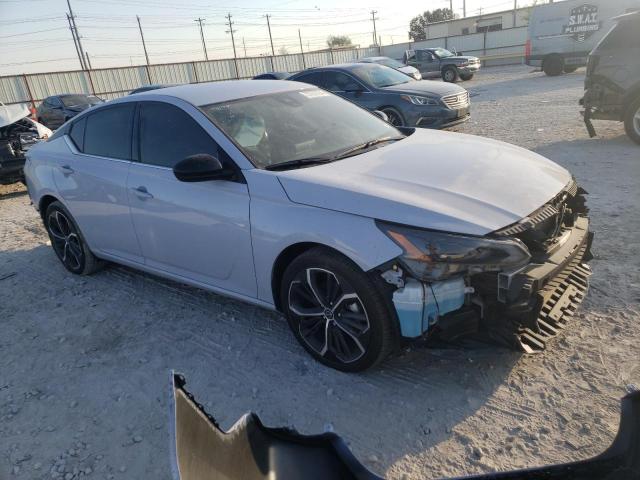 Photo 3 VIN: 1N4BL4CV8RN400652 - NISSAN ALTIMA SR 