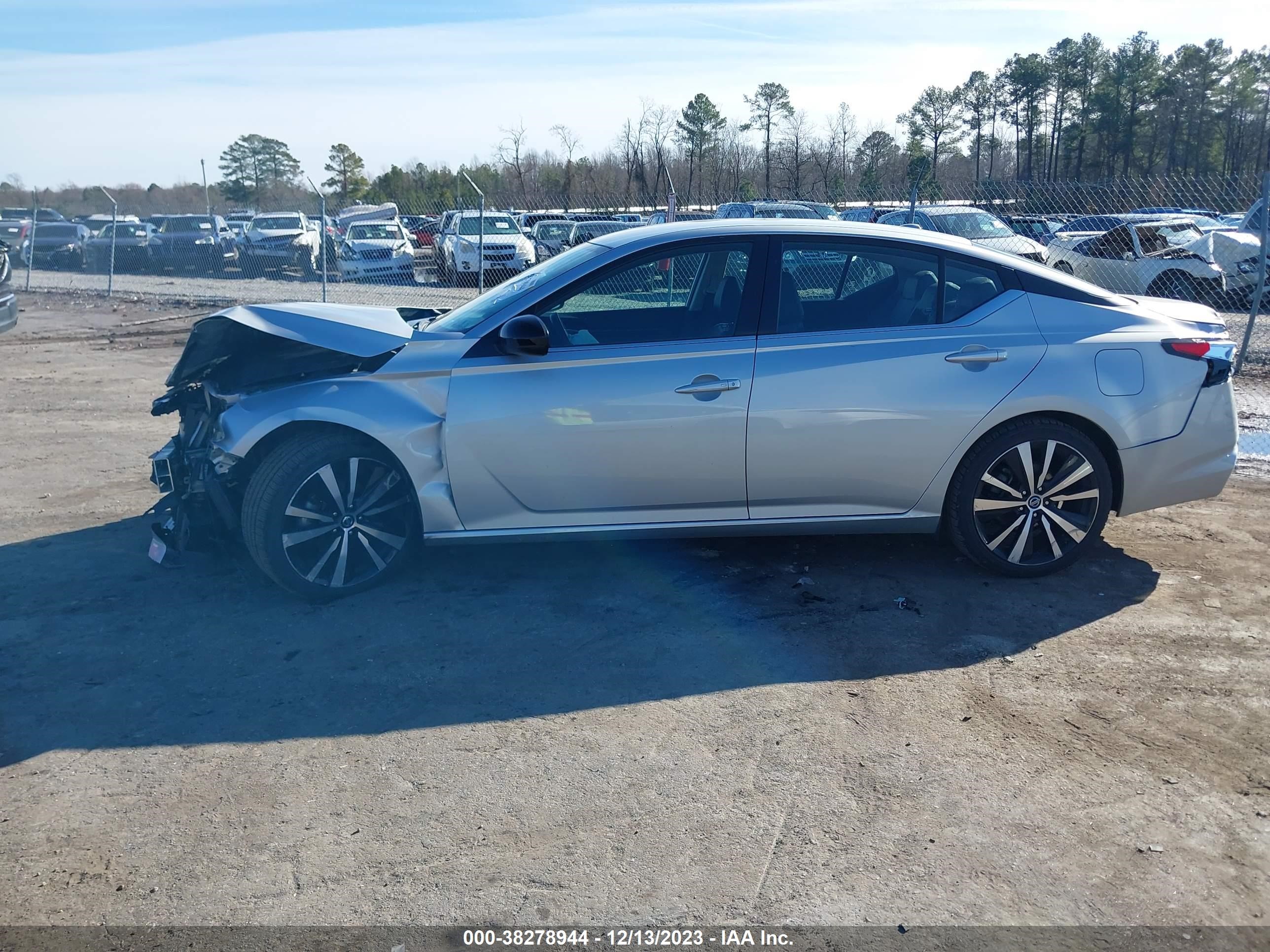 Photo 13 VIN: 1N4BL4CV9NN304507 - NISSAN ALTIMA 