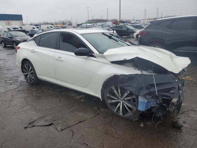 Photo 3 VIN: 1N4BL4CW8KC185932 - NISSAN ALTIMA SR 