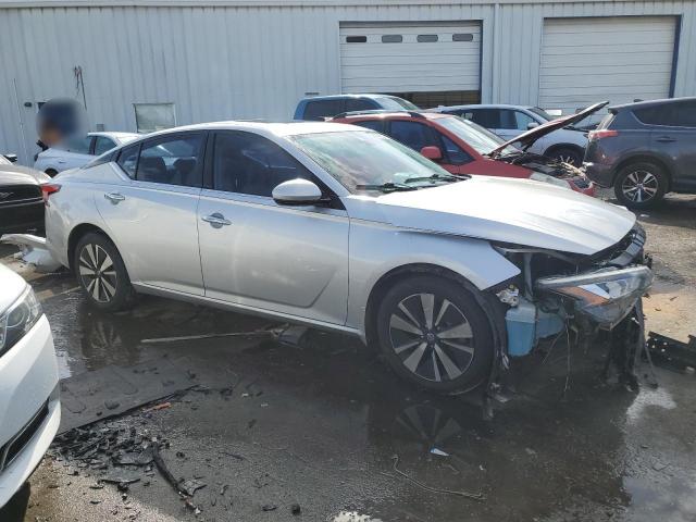 Photo 3 VIN: 1N4BL4DV0KC137394 - NISSAN ALTIMA SV 