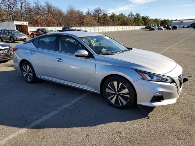 Photo 3 VIN: 1N4BL4DV1NN335703 - NISSAN ALTIMA SV 