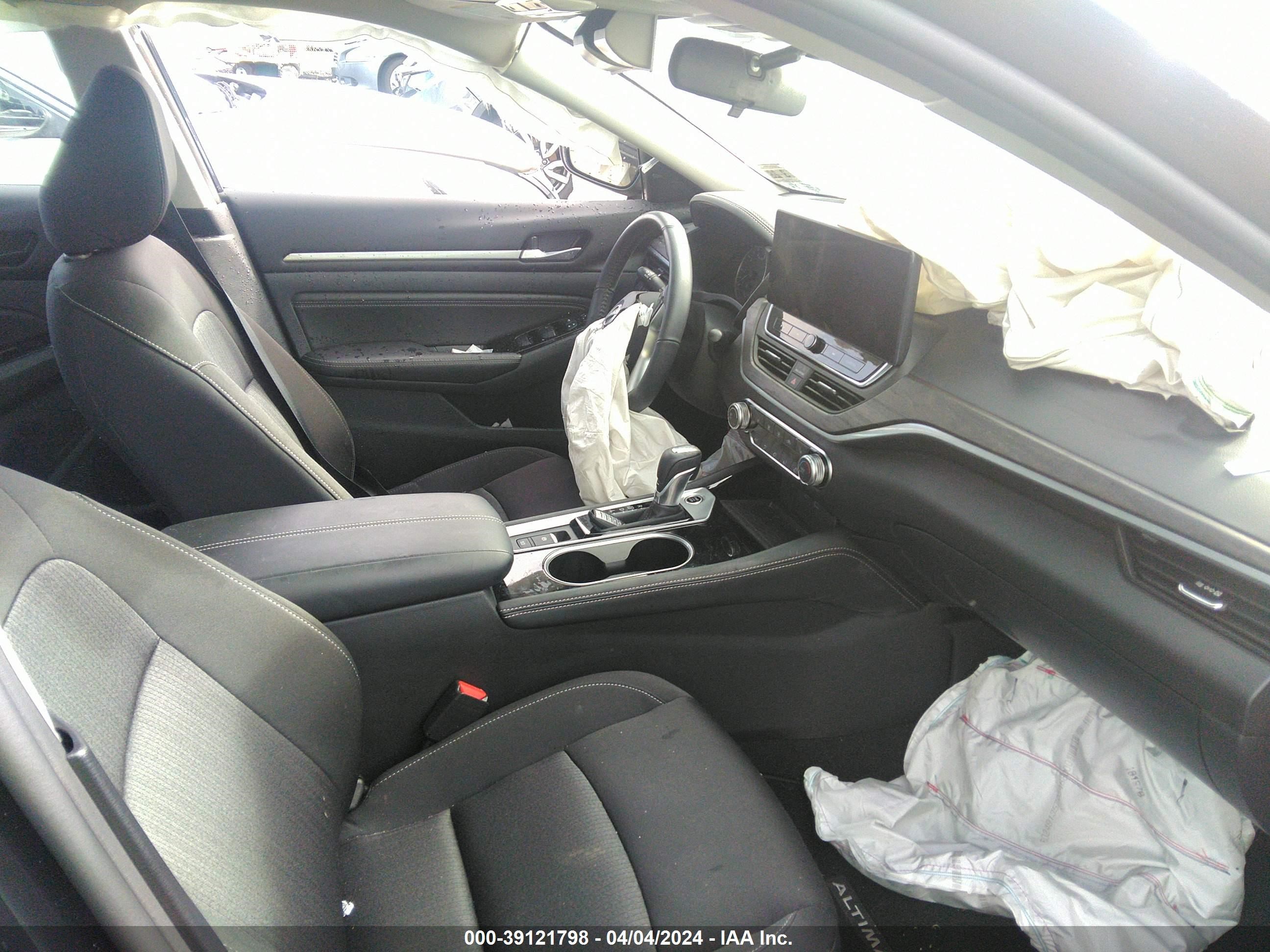 Photo 4 VIN: 1N4BL4DV1PN361155 - NISSAN ALTIMA 