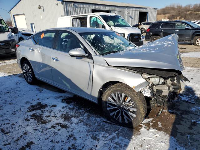 Photo 3 VIN: 1N4BL4DV1PN374942 - NISSAN ALTIMA SV 