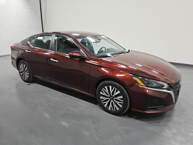 Photo 3 VIN: 1N4BL4DV1PN381812 - NISSAN ALTIMA SV 