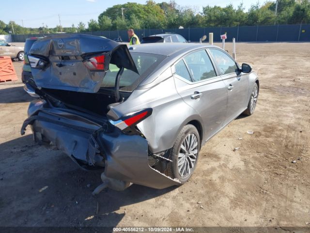 Photo 3 VIN: 1N4BL4DV1PN393992 - NISSAN ALTIMA 