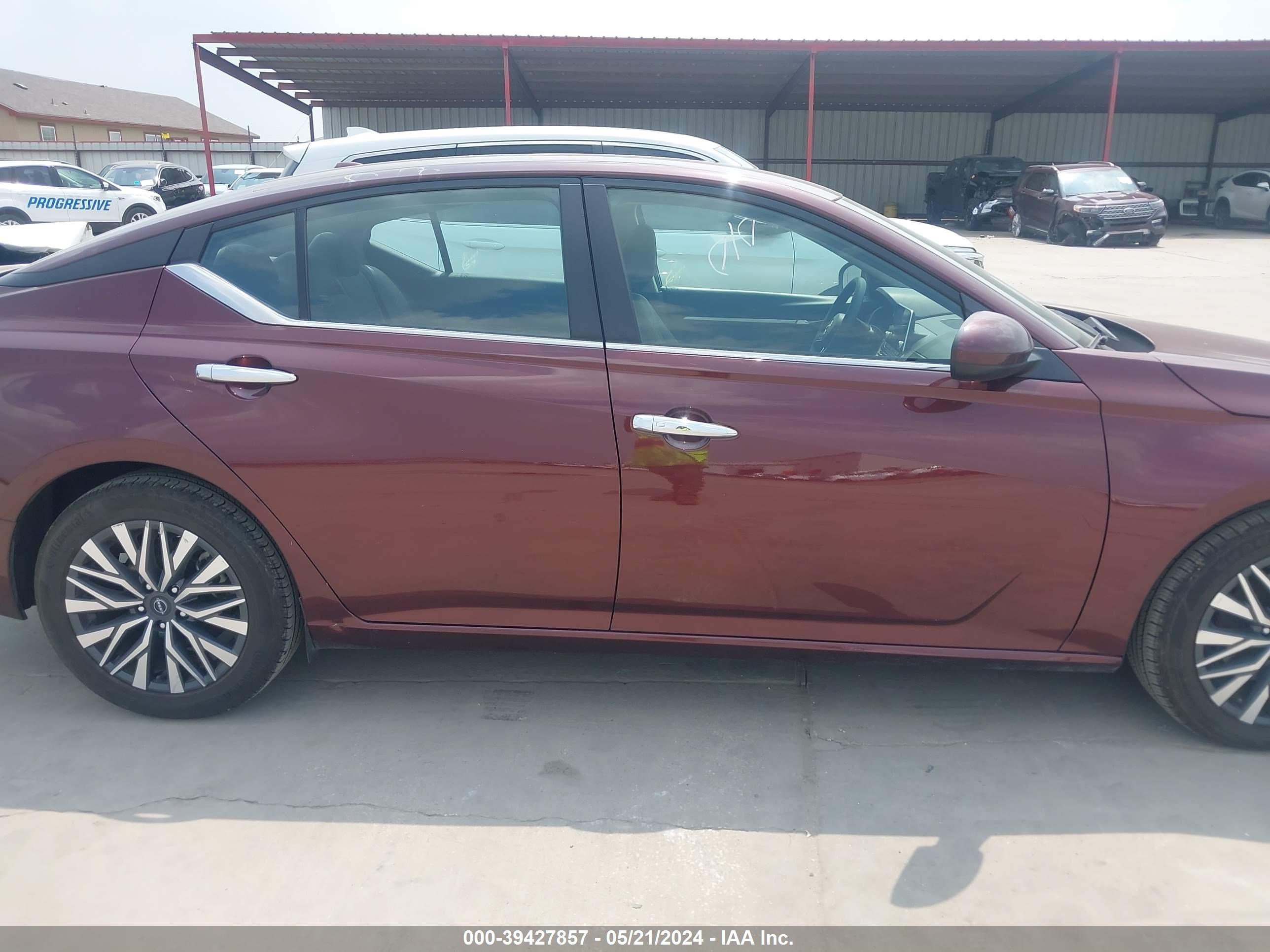 Photo 12 VIN: 1N4BL4DV2PN305869 - NISSAN ALTIMA 