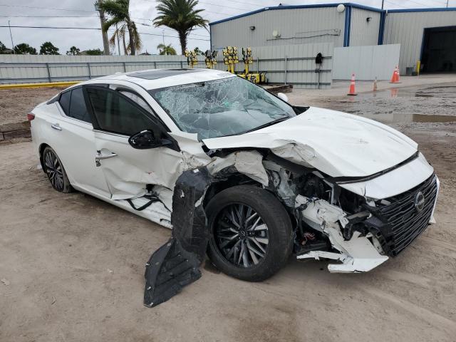 Photo 3 VIN: 1N4BL4DV2PN397467 - NISSAN ALTIMA SV 