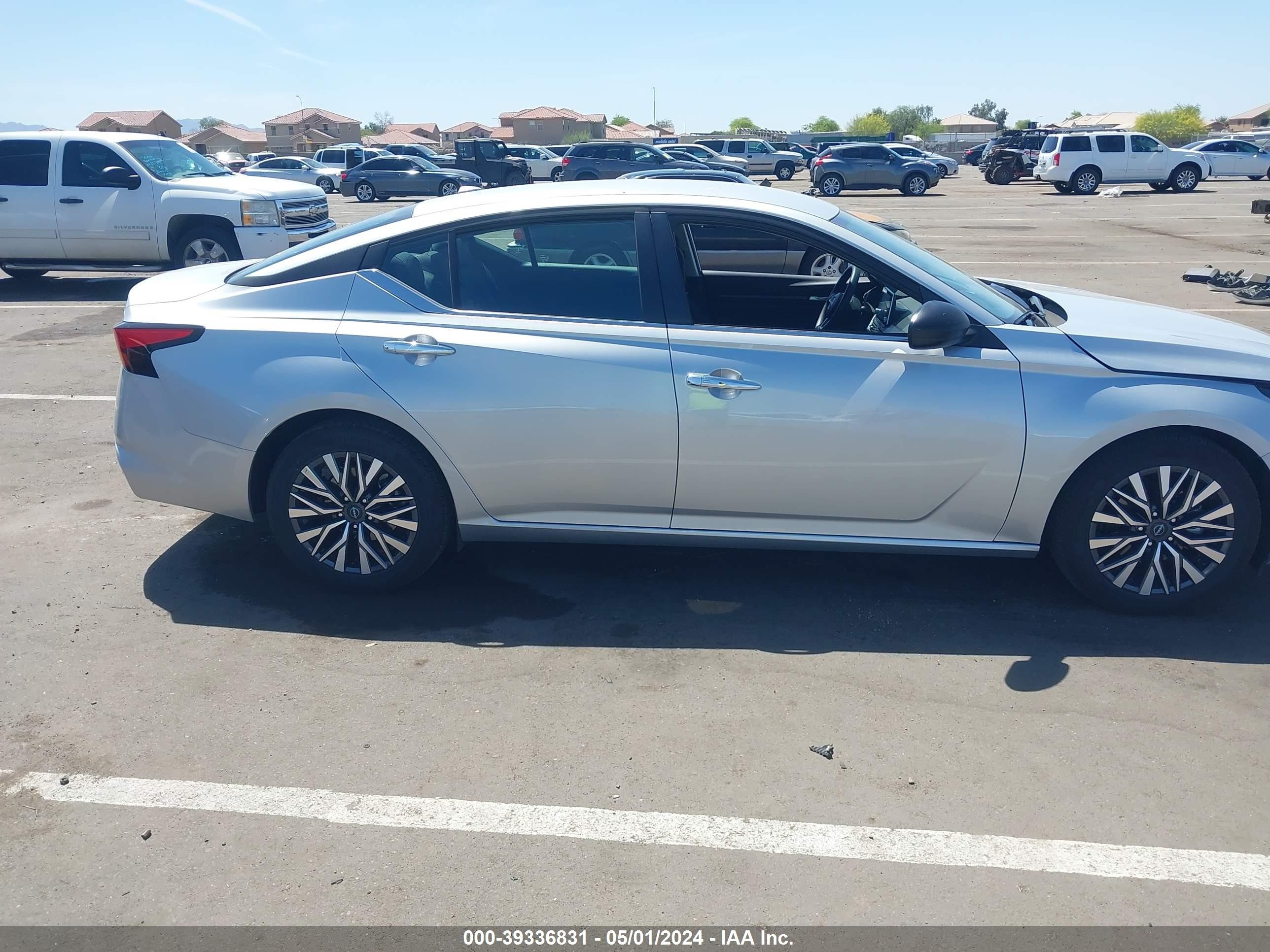 Photo 12 VIN: 1N4BL4DV2RN305602 - NISSAN ALTIMA 