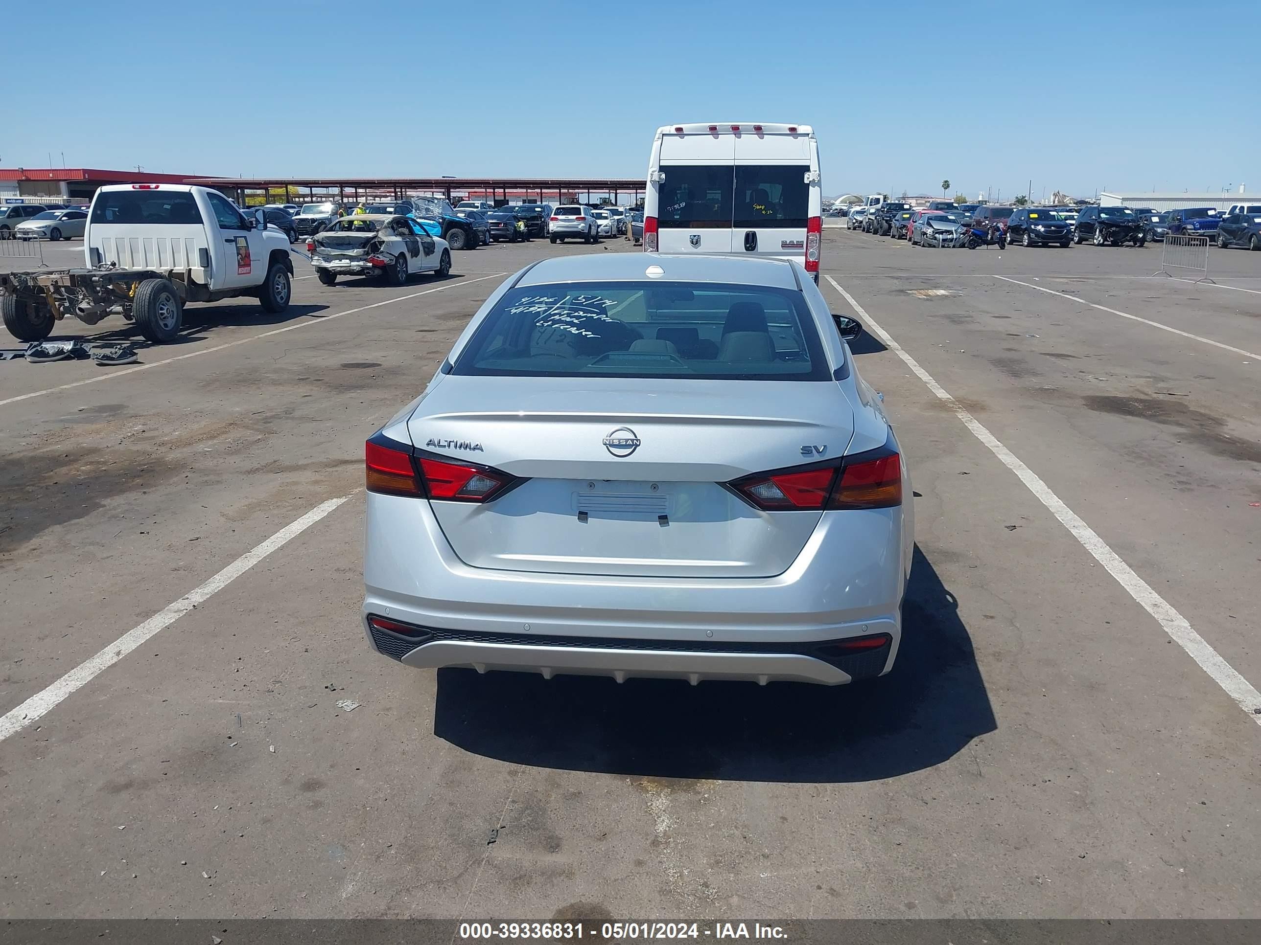 Photo 15 VIN: 1N4BL4DV2RN305602 - NISSAN ALTIMA 