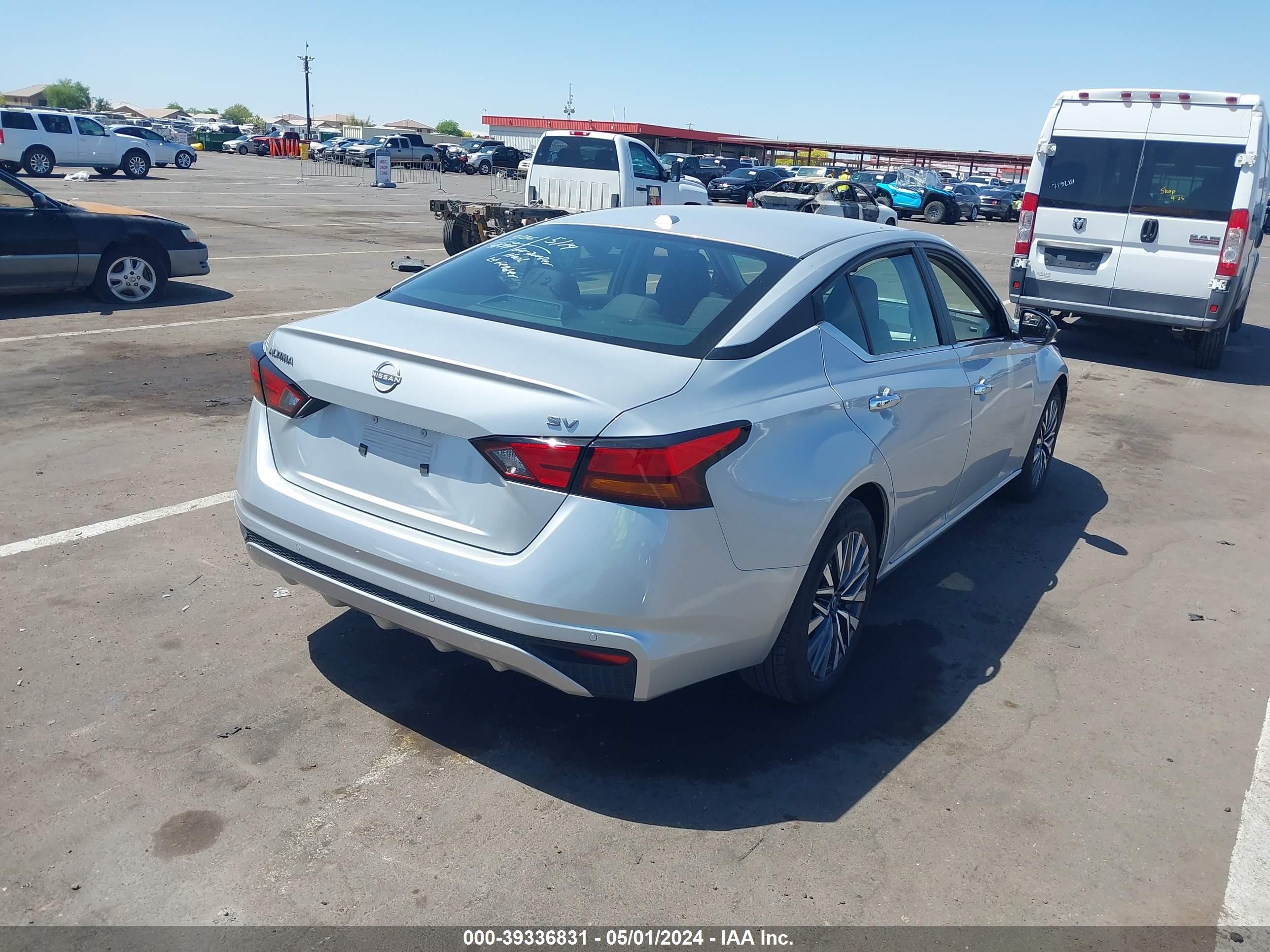 Photo 3 VIN: 1N4BL4DV2RN305602 - NISSAN ALTIMA 