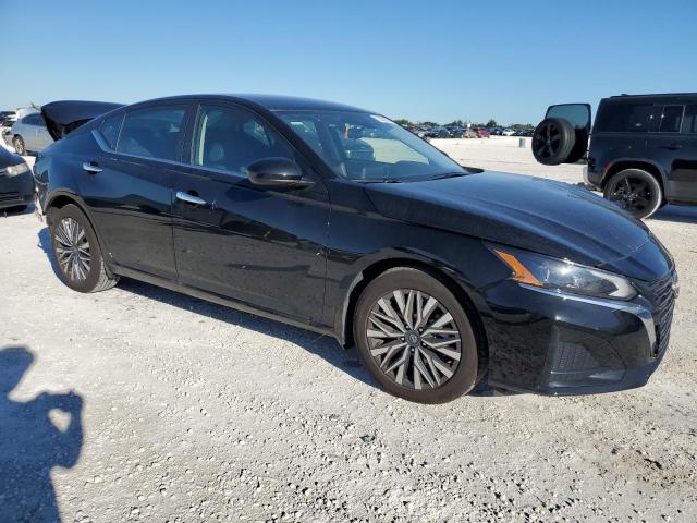 Photo 3 VIN: 1N4BL4DV4PN380735 - NISSAN ALTIMA 