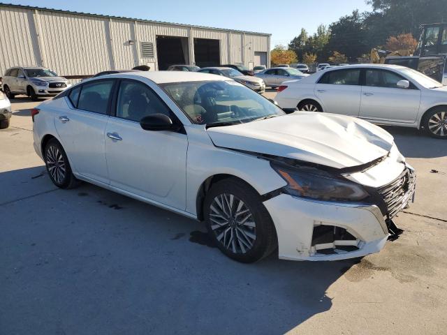 Photo 3 VIN: 1N4BL4DV4RN304547 - NISSAN ALTIMA SV 