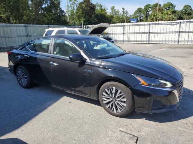 Photo 3 VIN: 1N4BL4DV5PN394787 - NISSAN ALTIMA SV 