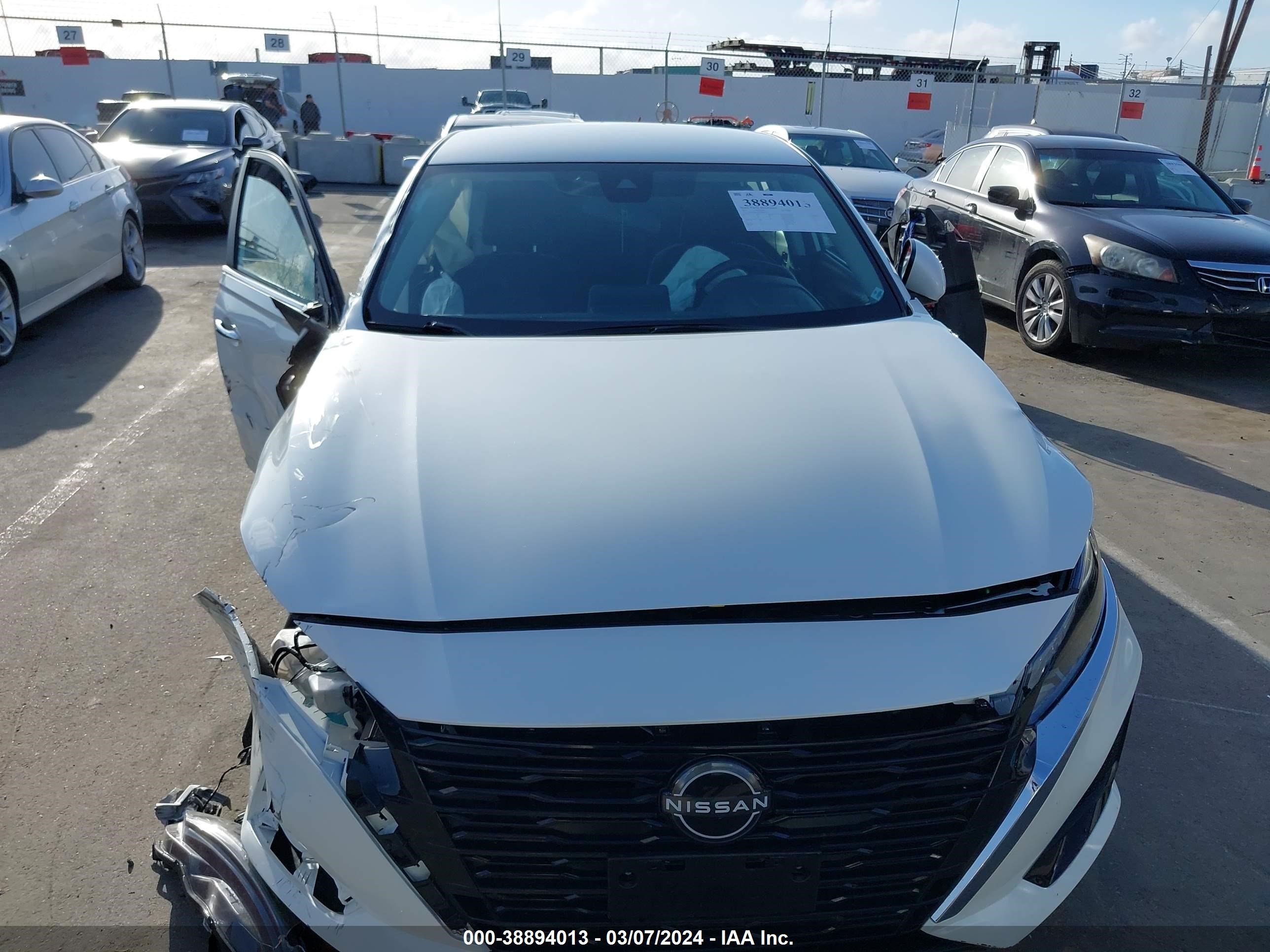 Photo 10 VIN: 1N4BL4DV6PN408714 - NISSAN ALTIMA 