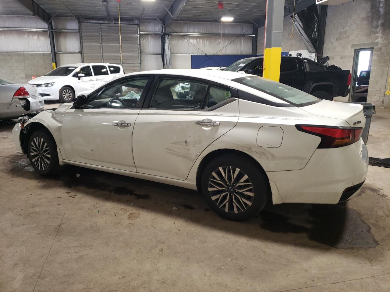 Photo 1 VIN: 1N4BL4DV7PN395911 - NISSAN ALTIMA 