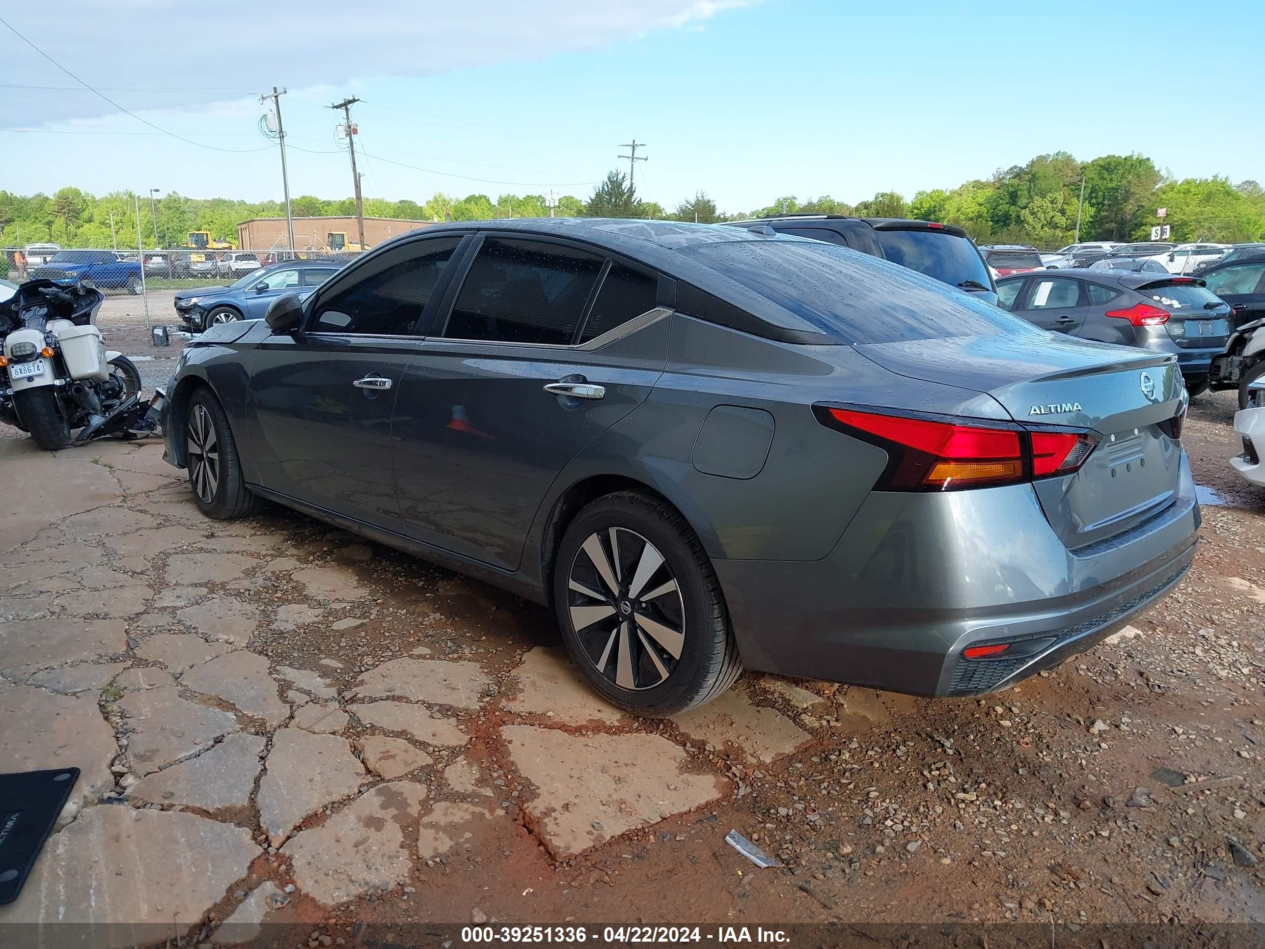 Photo 2 VIN: 1N4BL4DV8MN340198 - NISSAN ALTIMA 