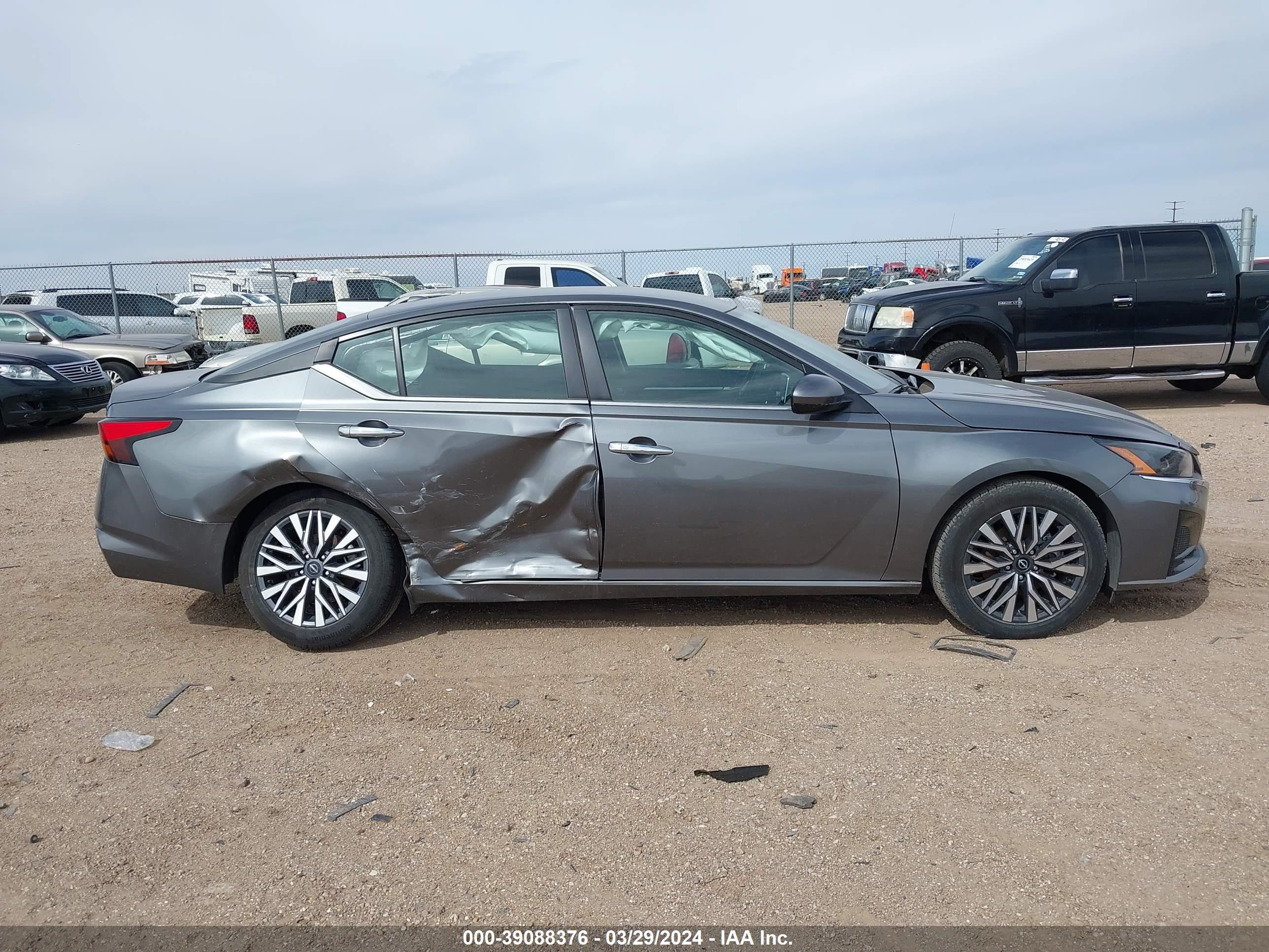 Photo 12 VIN: 1N4BL4DV8PN340481 - NISSAN ALTIMA 